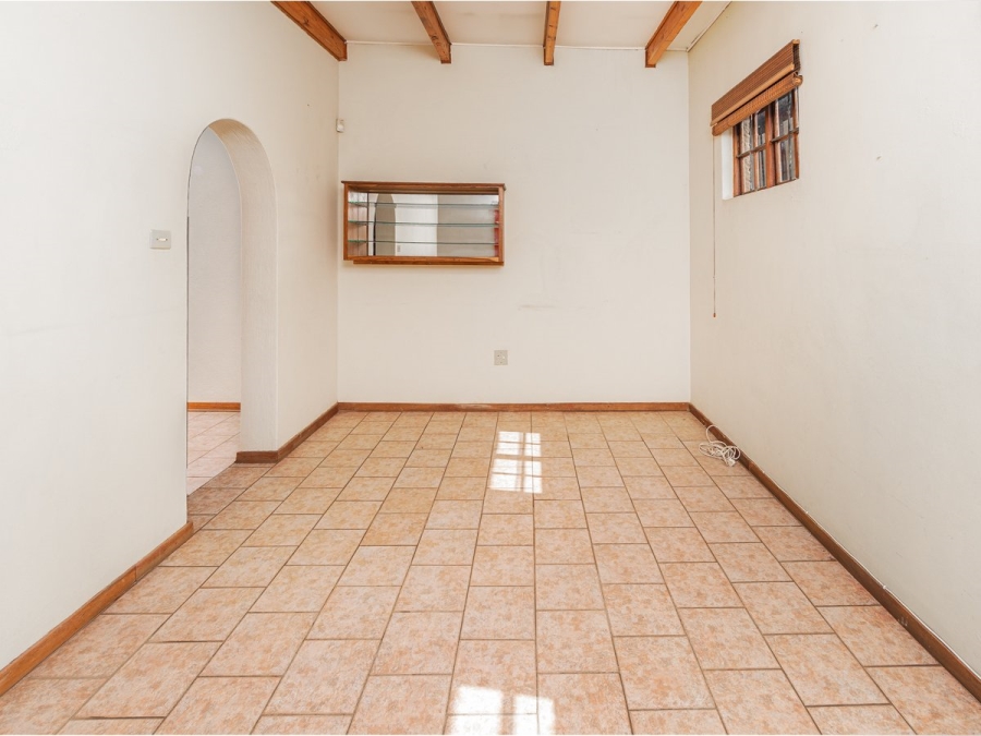 4 Bedroom Property for Sale in Ifafi North West